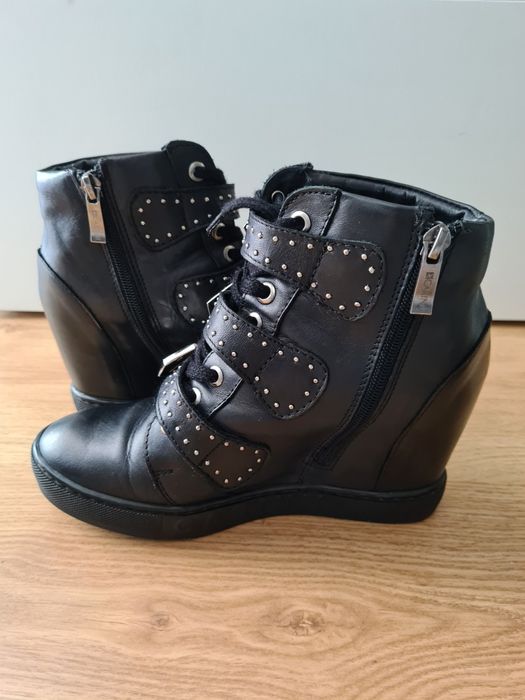 Buty na koturnie, botki Carinii by Maja Sablewska