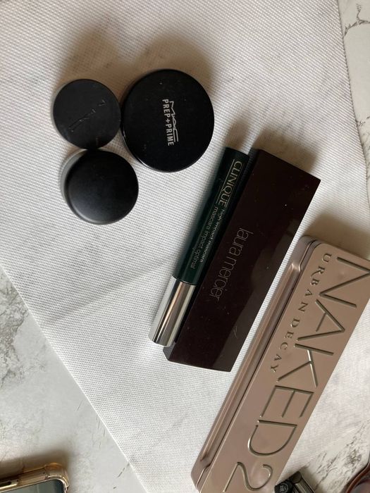 Косметика палетка Urban Decay, Clinique, Mac