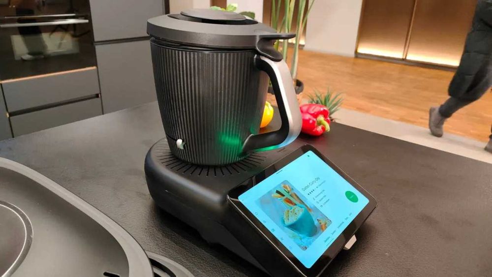 Bimby TM7 – A Chef Cibernética que Veio do Futuro!