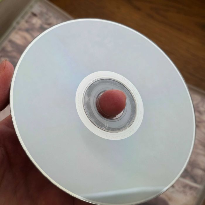 Film DVD Ocalony (Lone survivor)