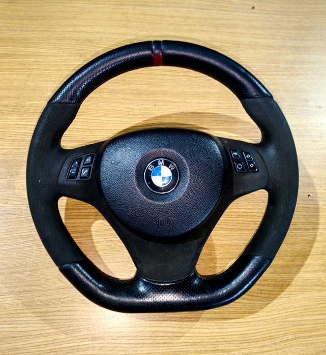 Volante Pack M personalizado Bmw E81/E82/E87/E88/E90/E91/E92/E93