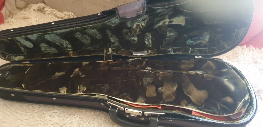 Футлар для скрипки Gewa карбон з покриттяч. Професійний