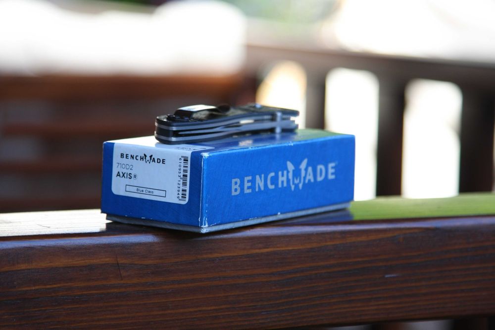 Benchmade 710 D2