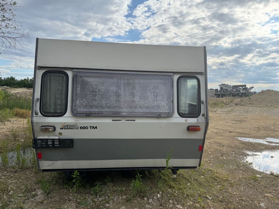 przyczepa kempingowa tabert 690 , czysta , sucha , zamiana