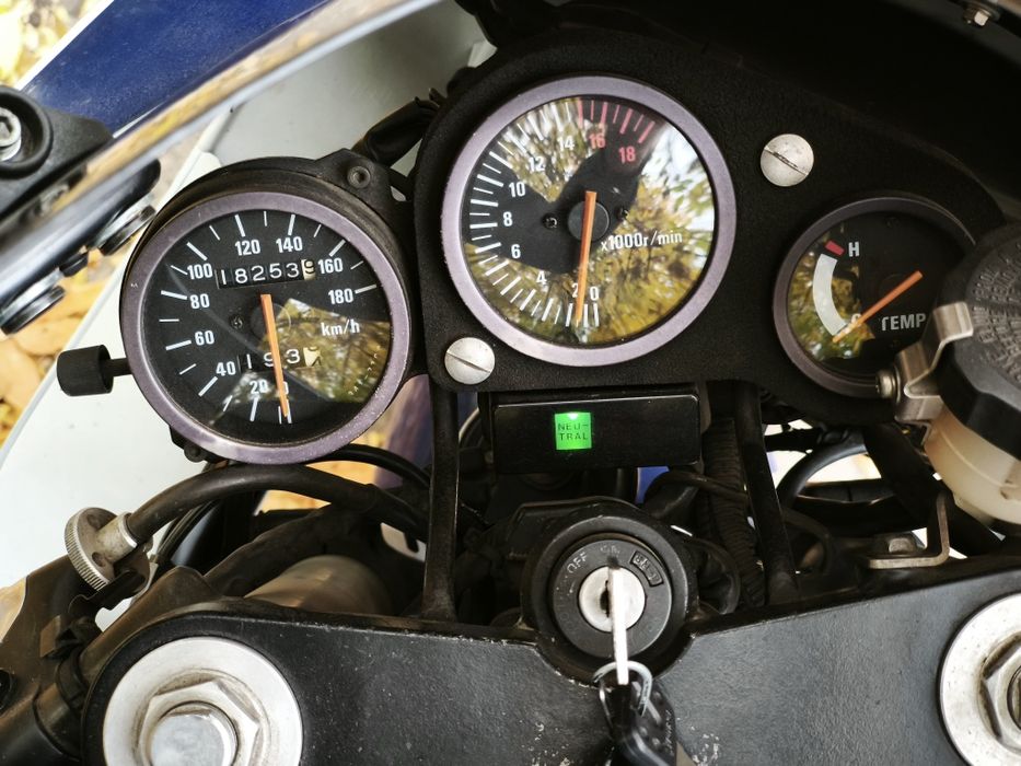 Продам Suzuki GSX-R400 GK76A