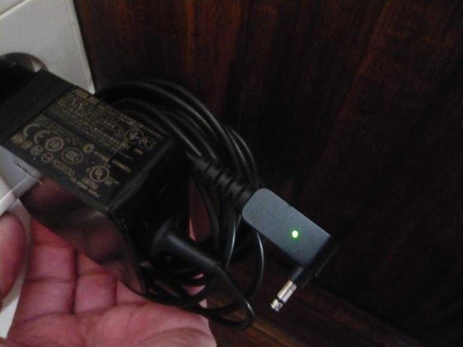 Carregador Asus 19 V 2,37 A (original)