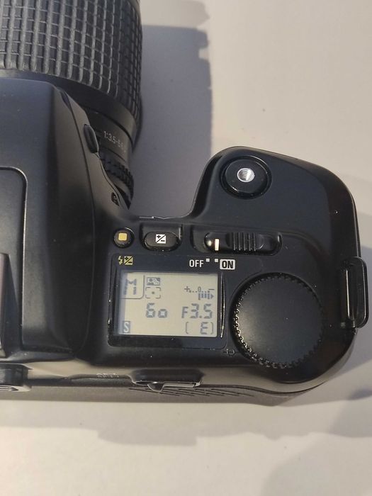 Nikon F-601 + Objetiva 28-80mm - Câmara Analógica - Reservada