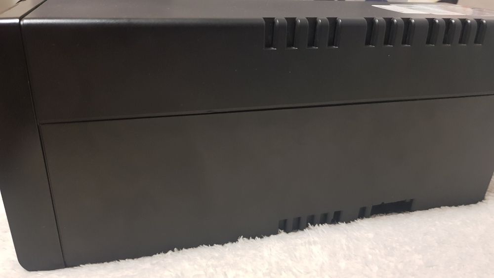 Zasilacz awaryjny, Ups Power Walker VI 600 SW/FR