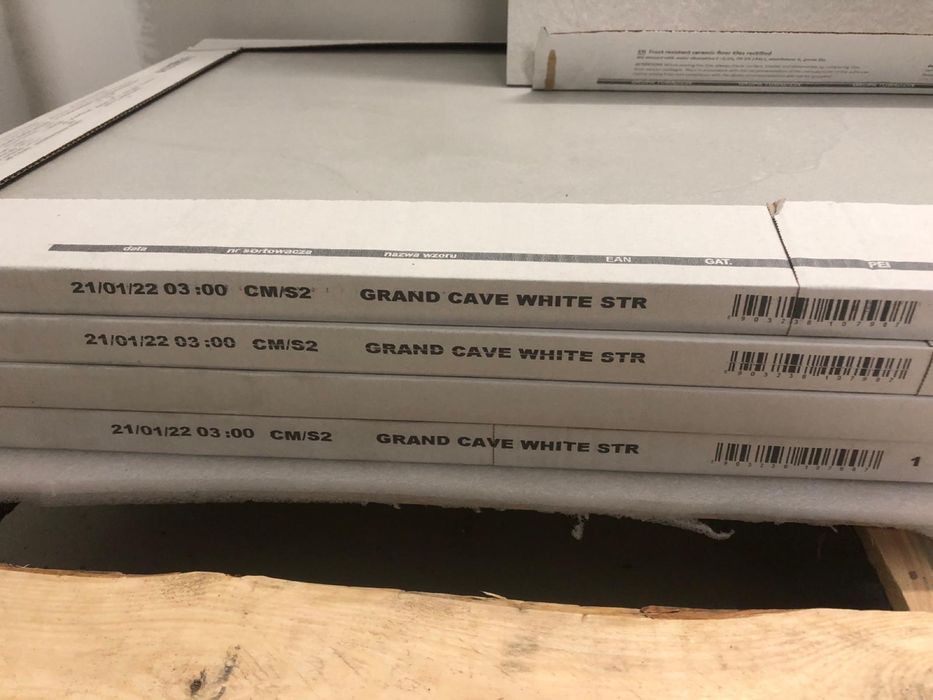 Plytki tubadzin grand cave white str