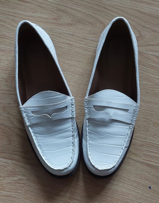 Damskie białe mokasyny