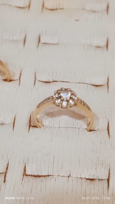 Złoty pierścionek 585