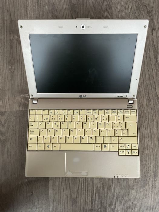 Portátil LG X110