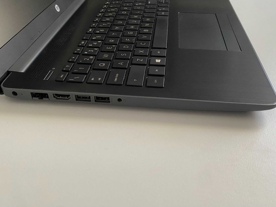 Portátil HP 15-da0xxx Intel Celeron N4000 CPU, 1TB, 4GB como novo