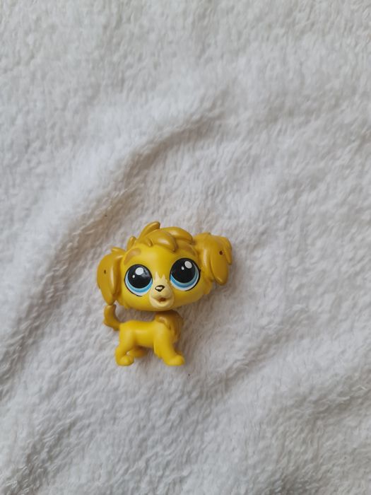 Żółty pies z serii lps orginalny używany