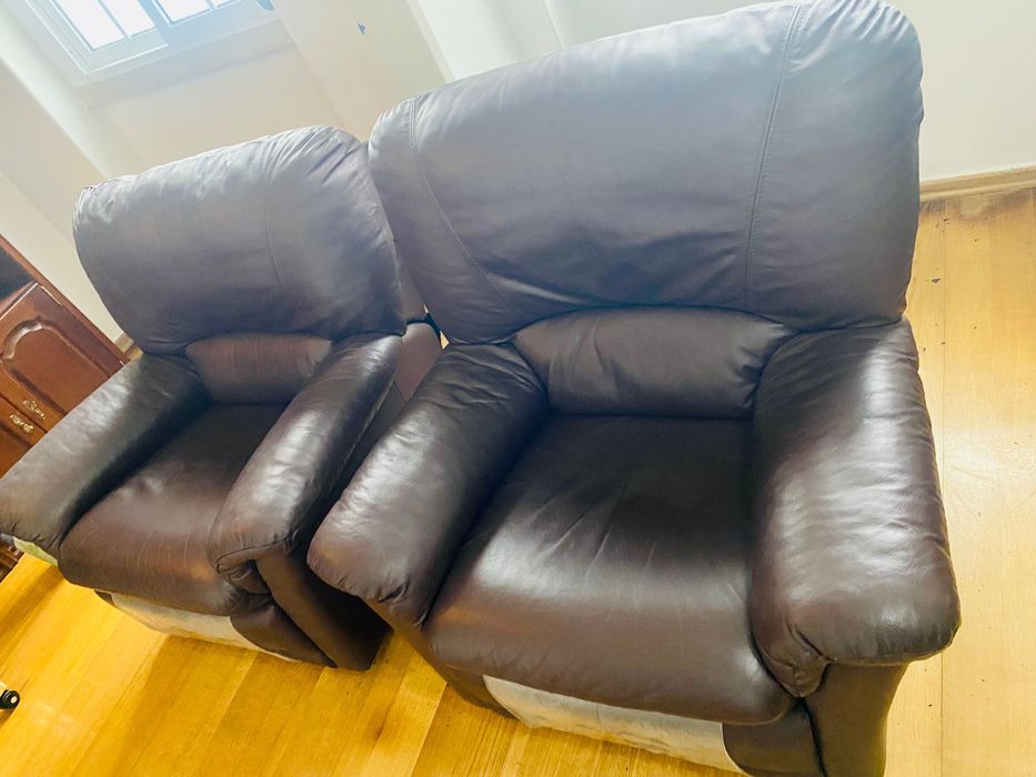 sofá individual com levanta pés reclinável