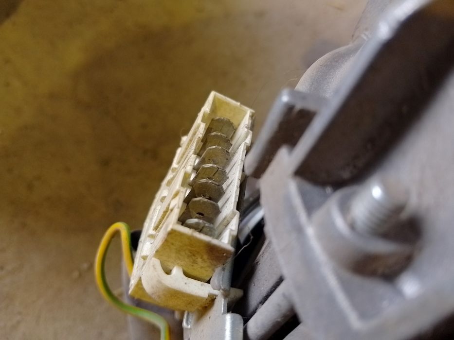 Двигатель стиральной машины Веко