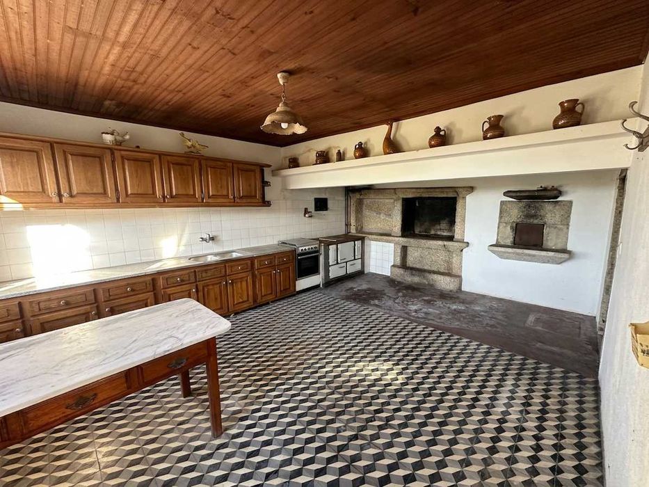Quinta rústica 578m²,  Negreiros Barcelos (lote2400m2 de construção)