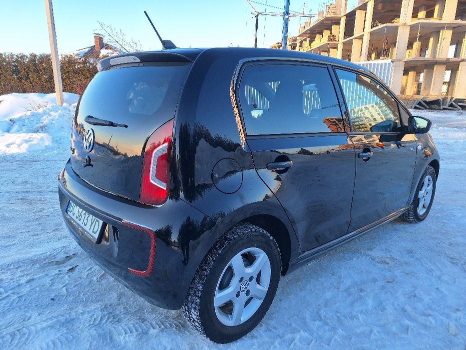 Продається електромобіль Volkswagen e-Up