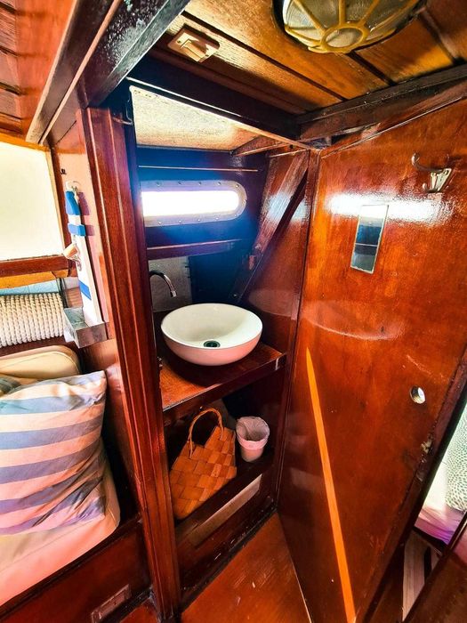 Vende-se Veleiro Van de Stadt 30 Westhinder com amarração incluída