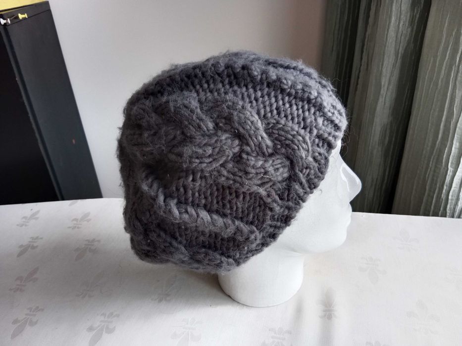 Czapka na zimę szara cieplutka Handmade rękodzieło