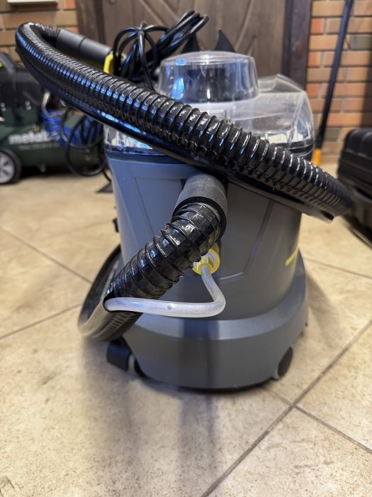 "KARCHER® Professional Puzzi 8/1C