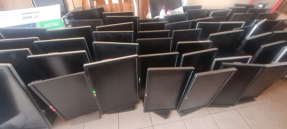 Monitory dell 22,24 cale  tanio