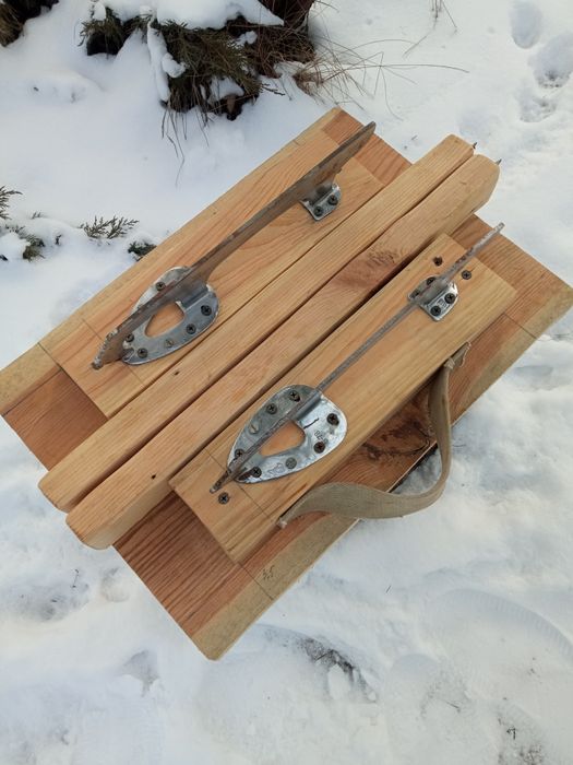 Коньки детские, салазки для катания на льду