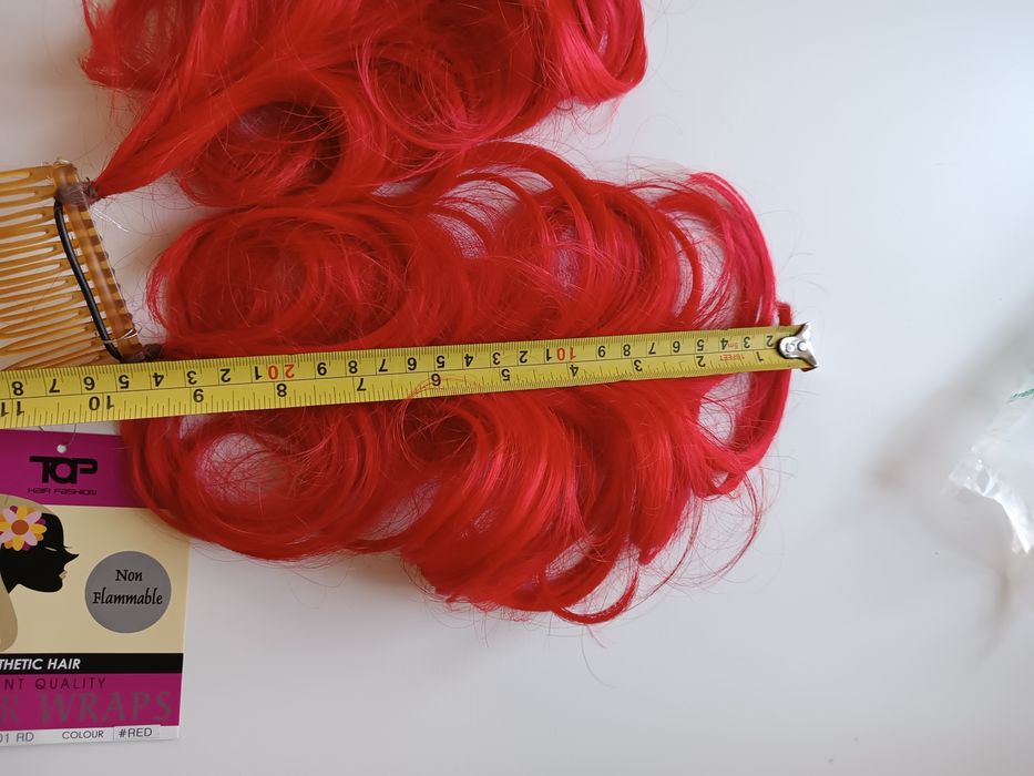 Dopinka do włosów czerwona