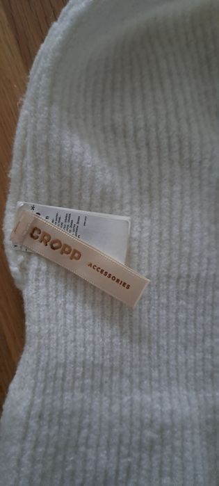 Cropp damska biała czapka + rękawiczki