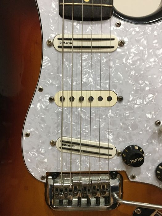 Fenix Strat by Young Chang