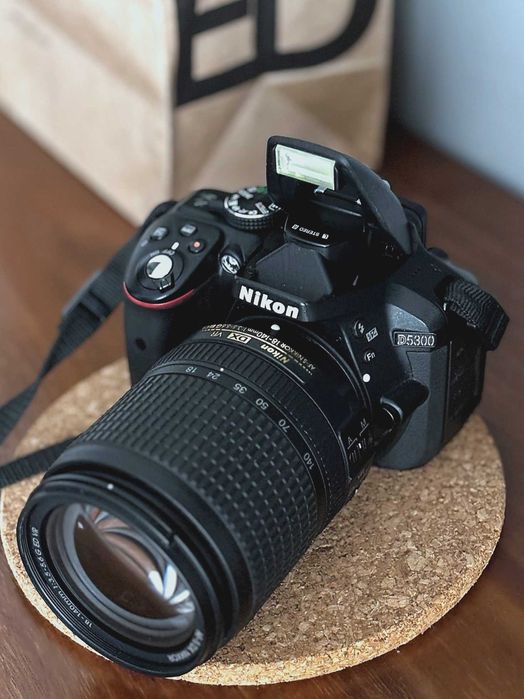 Lustrzanka Nikon D5300 + 18-140mm VR + torba Lowepro | zestaw