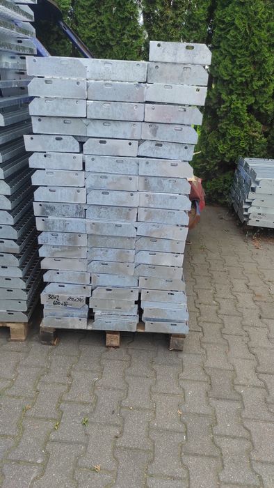 stopnie schodowe stopień schodowy 600x240 30x2 kraty WEMA