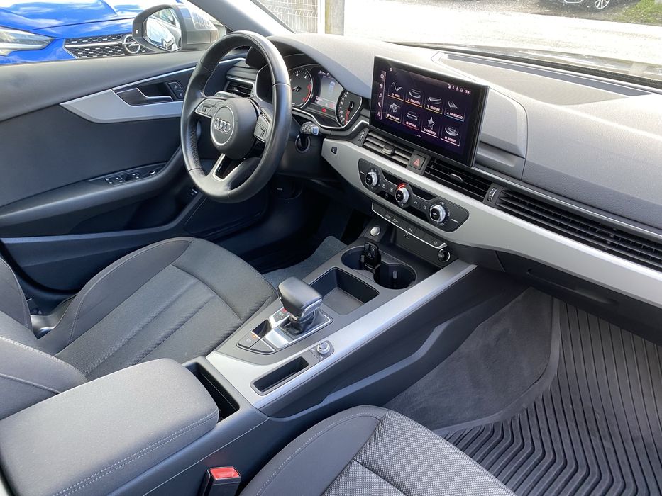 AUDI A4 SW 30 TDi Auto - Nacional