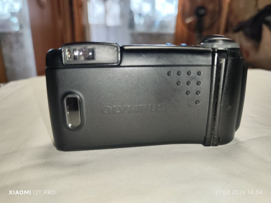 Продам фотоаппарат Olympus Superzoom 70