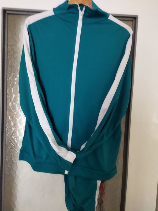 Zielony cienki dresik m/l