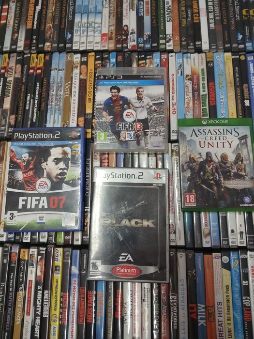 Caixas de jogos  da ps2,3 e xbox