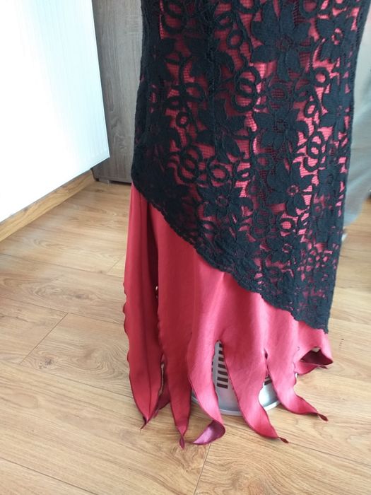 sukienka z tafty i gipiury