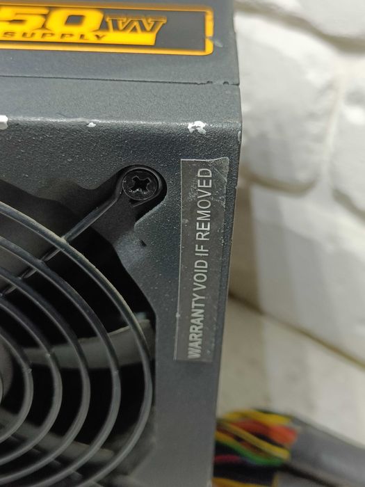 Блок живлення CORSAIR VX550W 80 PLUS 8+6 GPU 8pin CPU ЗАВОДСЬКА пломба