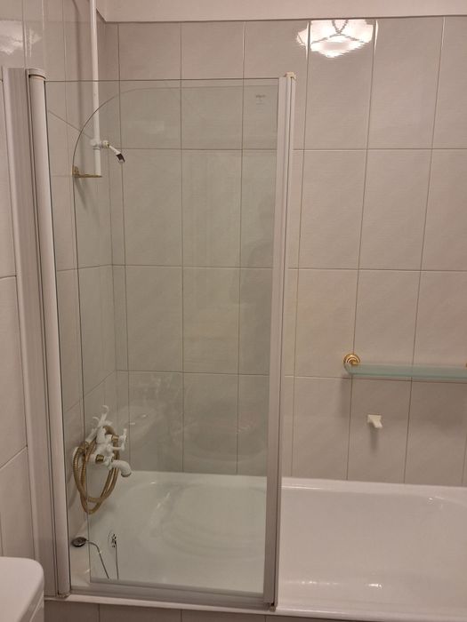 Protecção em vidro para banheira