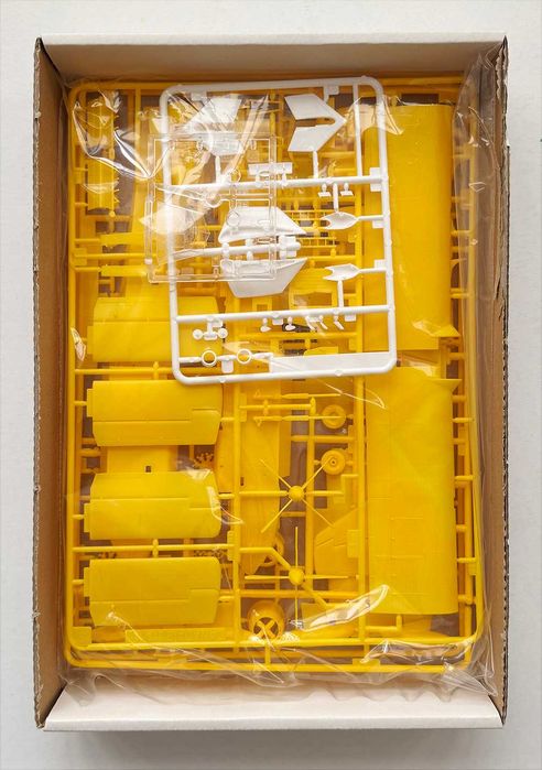 Heller_Canadair CL-415. Esc. 1:72. Completo e como novo.