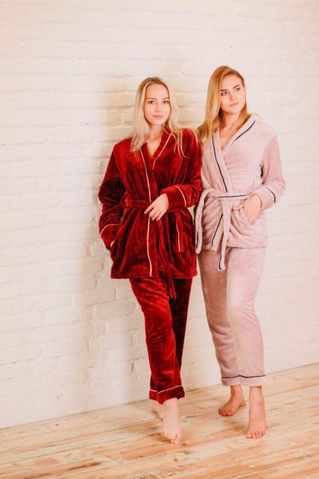 Тепла плюшева жіноча піжама ( халат і штани)