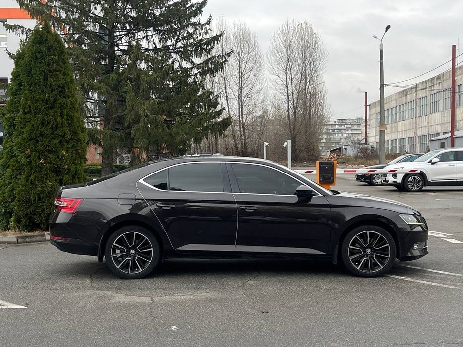 Продам шкоду супер