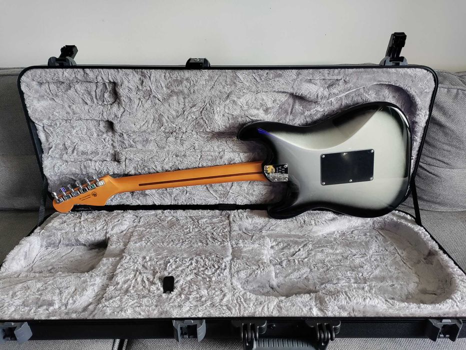 2021 Fender Ultra Luxe Strat HSS FR Silverburst