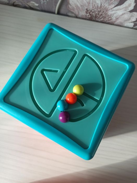 Дитячий бізікуб сортер