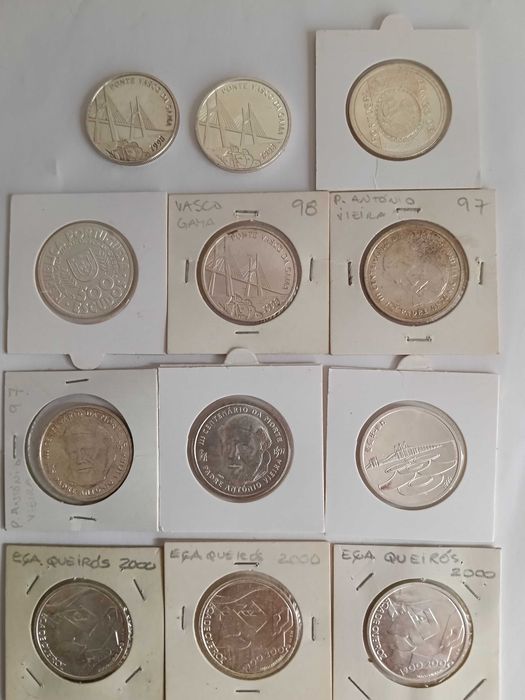 12 moedas em prata de 500 escudos.