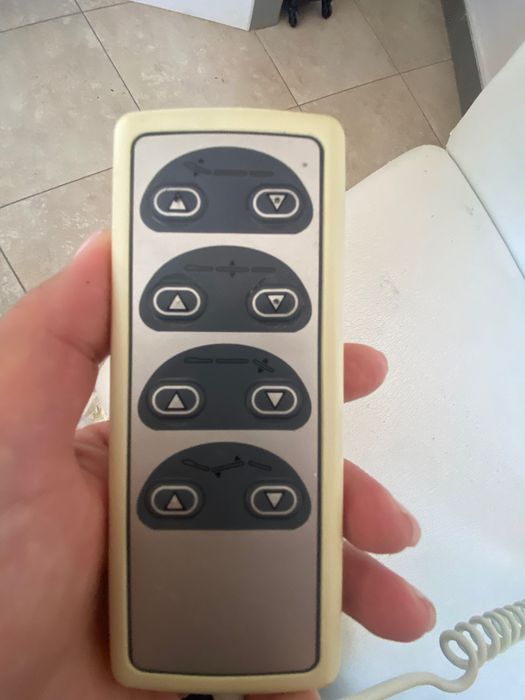 Elektryczny fotel kosmetyczny