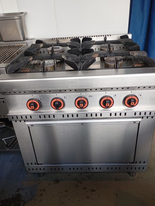 Vendo recheio total de restaurante em Coimbra, material semi novo