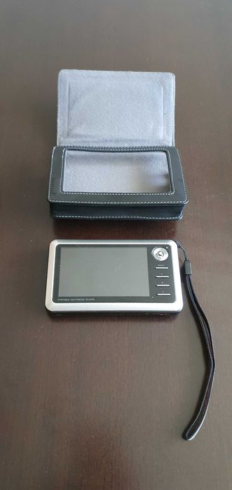 Плеер Cowon A3 с памятью на 80 гб.