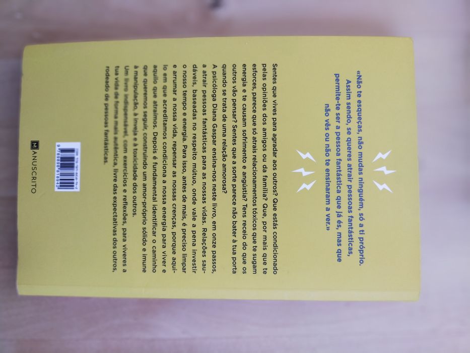 Livro Atrai Pessoas Fantásticas Para A Tua Vida - Diana Gaspar