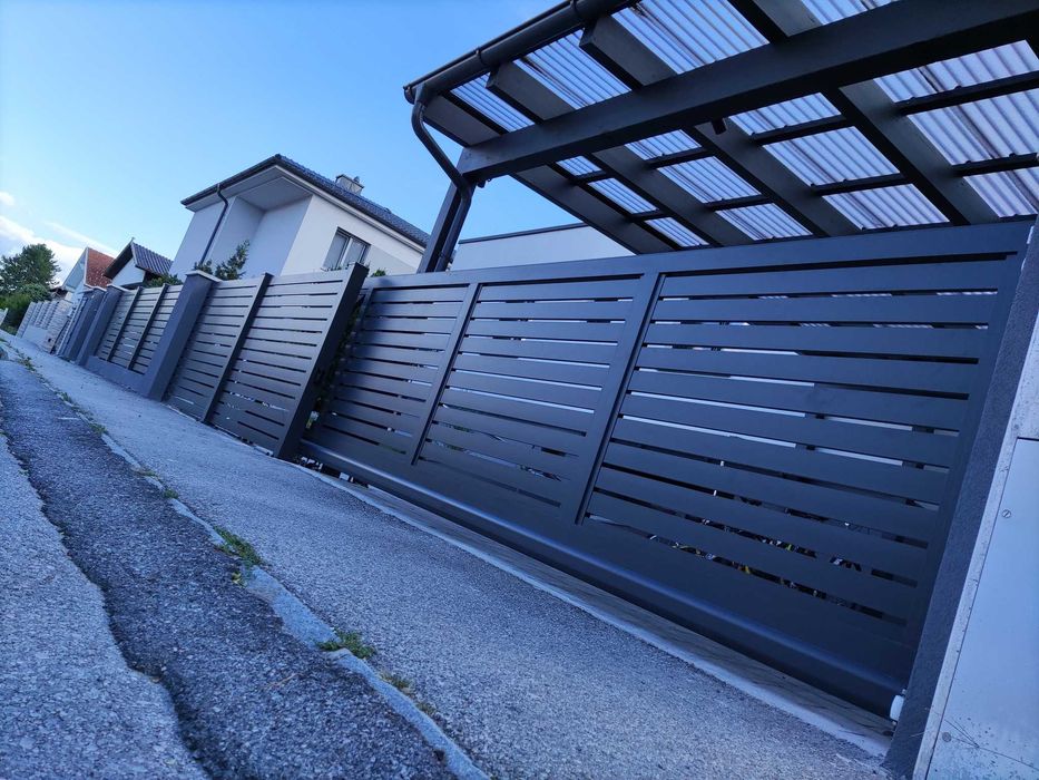 Nowoczesna brama aluminiowa model: Lamello Żaluzja bez prześwitu